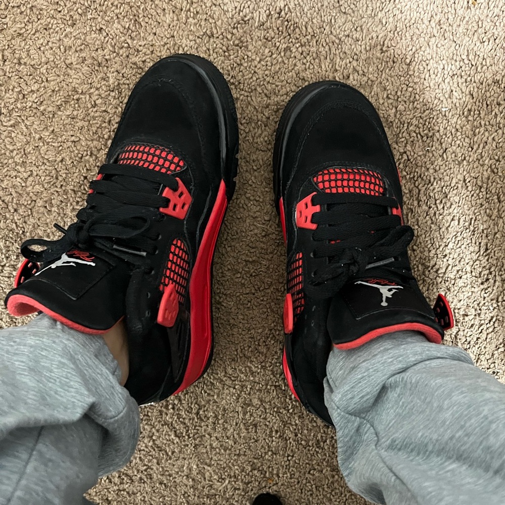 Jordan 4s